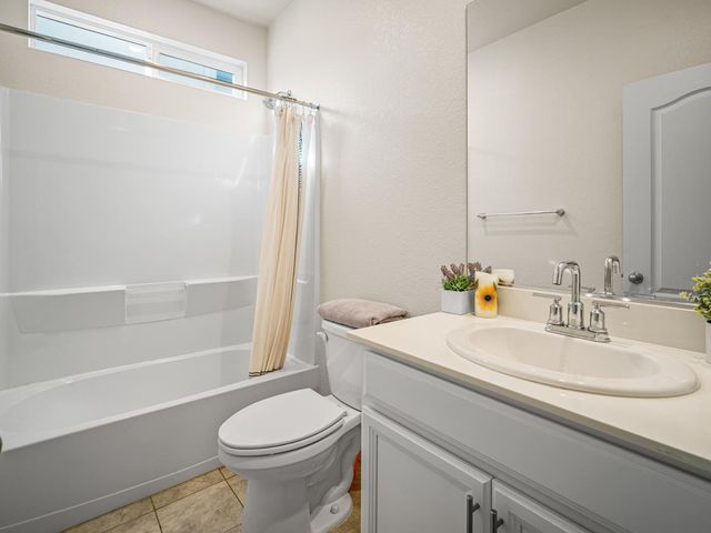 3017 Alderwood Pl, Roseville, CA 95747