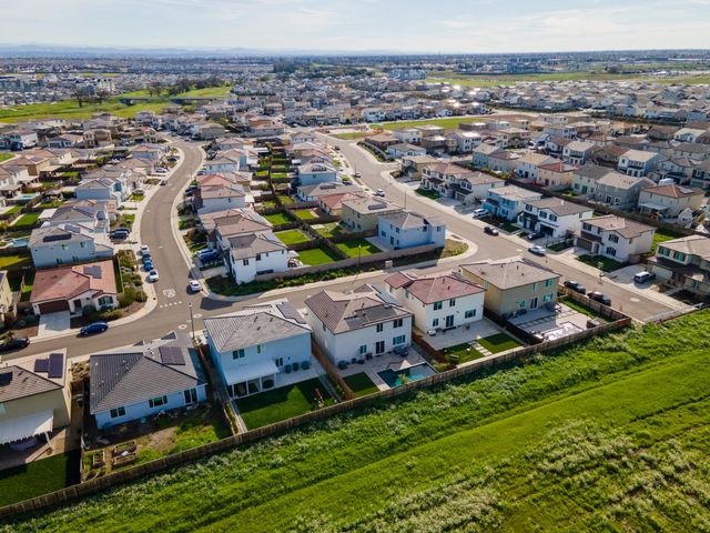 3017 Alderwood Pl, Roseville, CA 95747