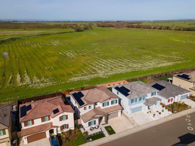 3017 Alderwood Pl, Roseville, CA 95747