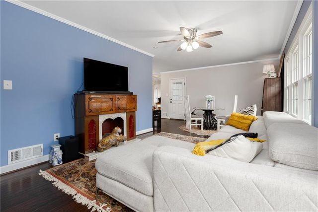 60 W Williams Street, Winder, GA 30680