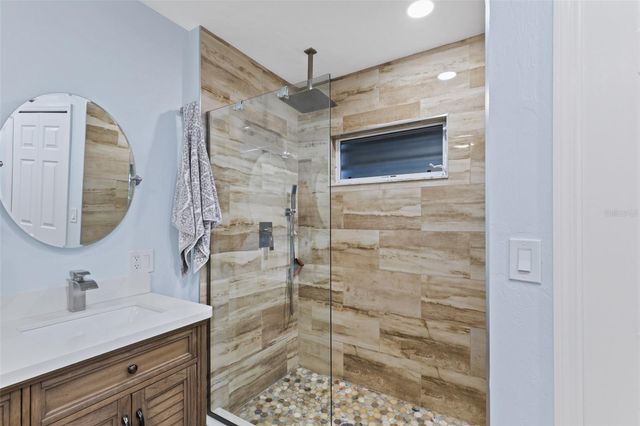 2114 SE 8TH PLACE, Cape Coral, FL 33990