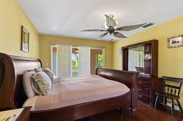 2114 SE 8TH PLACE, Cape Coral, FL 33990