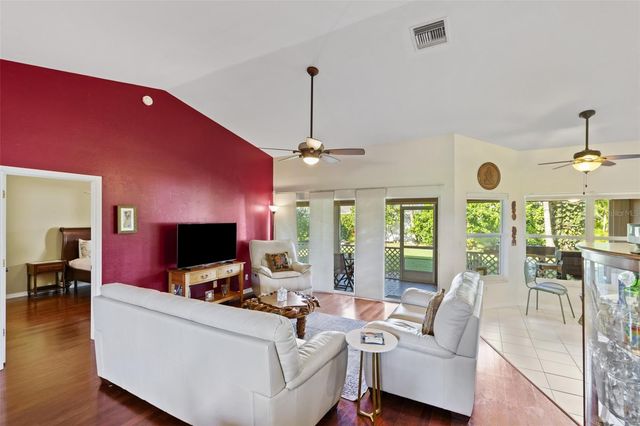 2114 SE 8TH PLACE, Cape Coral, FL 33990