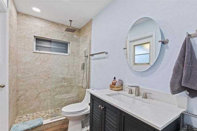 2114 SE 8TH PLACE, Cape Coral, FL 33990