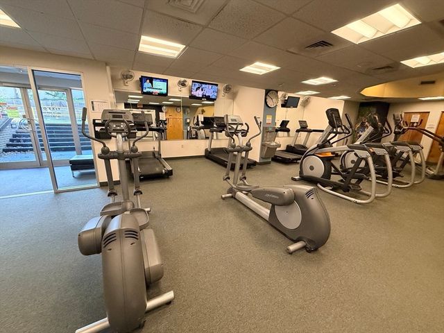 77 Pond Ave 509, Brookline, MA 02445