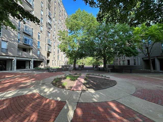 77 Pond Ave 509, Brookline, MA 02445