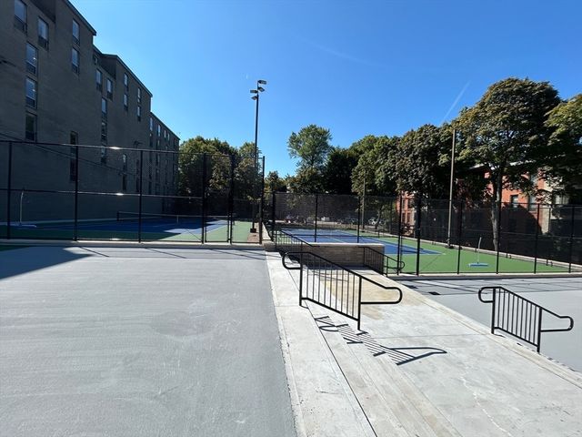 77 Pond Ave 509, Brookline, MA 02445