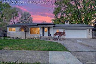 29807 Champine Street, Saint Clair Shores, MI 48082