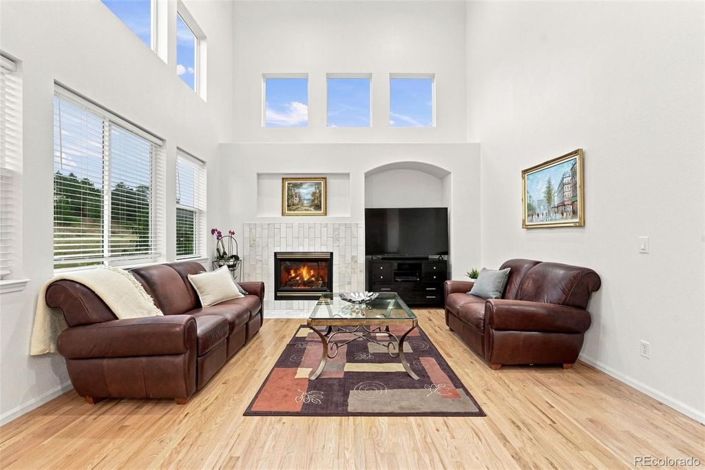 Image 12 of property listing at 10574 Jaguar Point, Lone Tree, CO 80124