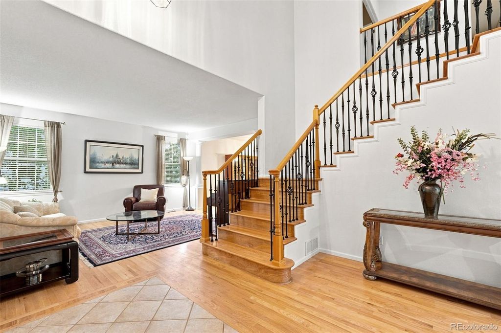 Image 3 of property listing at 10574 Jaguar Point, Lone Tree, CO 80124
