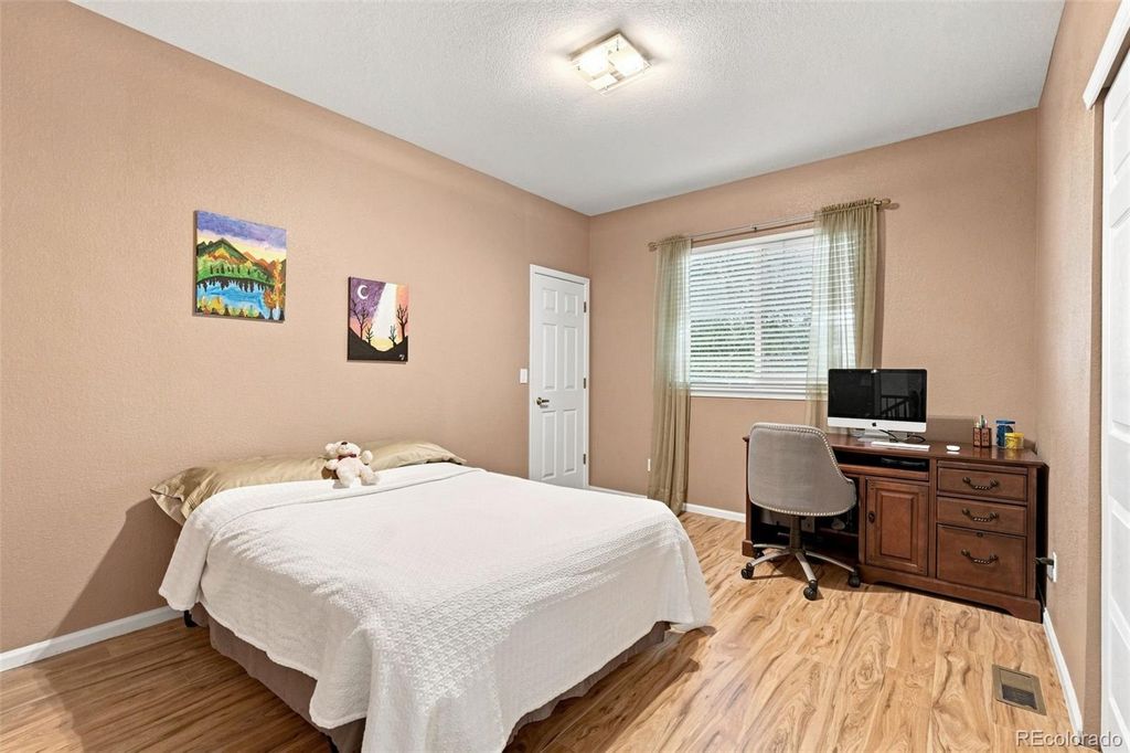 Image 29 of property listing at 10574 Jaguar Point, Lone Tree, CO 80124