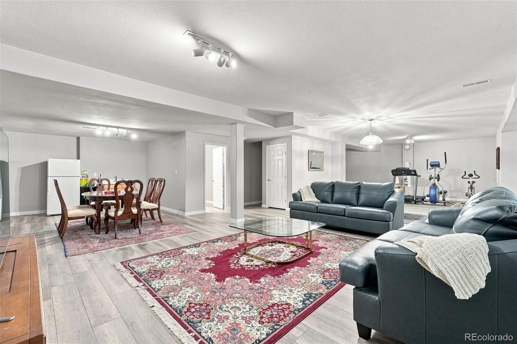 Image 42 of property listing at 10574 Jaguar Point, Lone Tree, CO 80124
