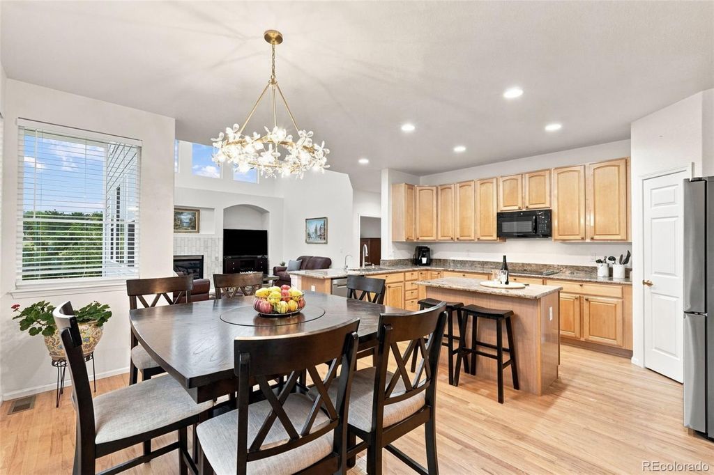 Image 8 of property listing at 10574 Jaguar Point, Lone Tree, CO 80124