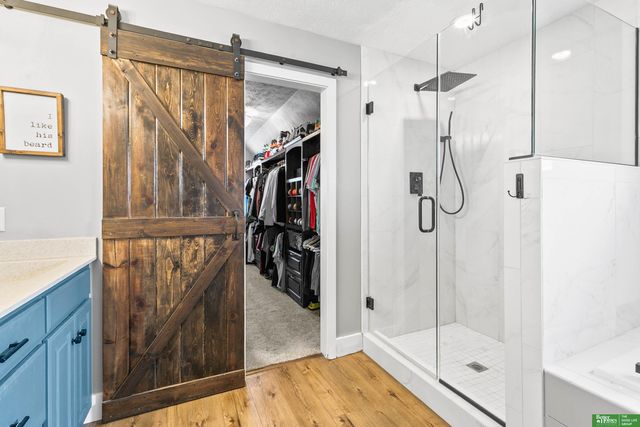 16043 Spaulding Circle, Omaha, NE 68116