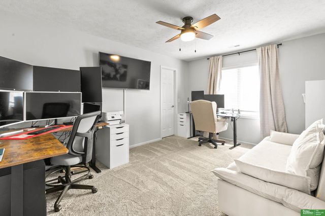 16043 Spaulding Circle, Omaha, NE 68116