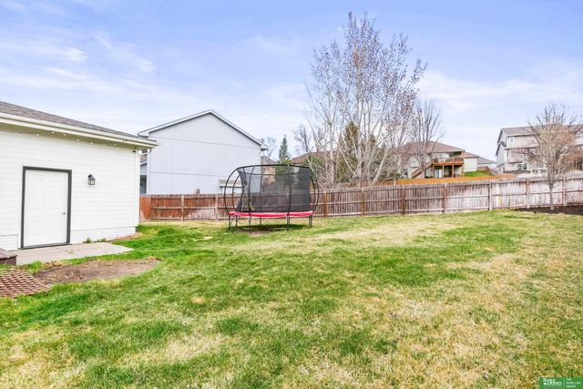 16043 Spaulding Circle, Omaha, NE 68116