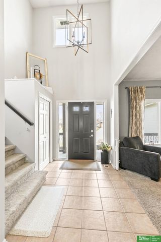 16043 Spaulding Circle, Omaha, NE 68116