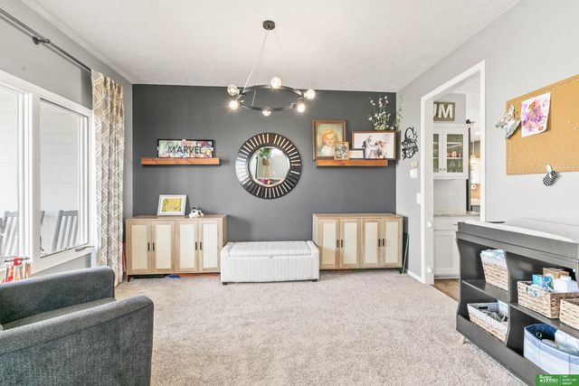 16043 Spaulding Circle, Omaha, NE 68116