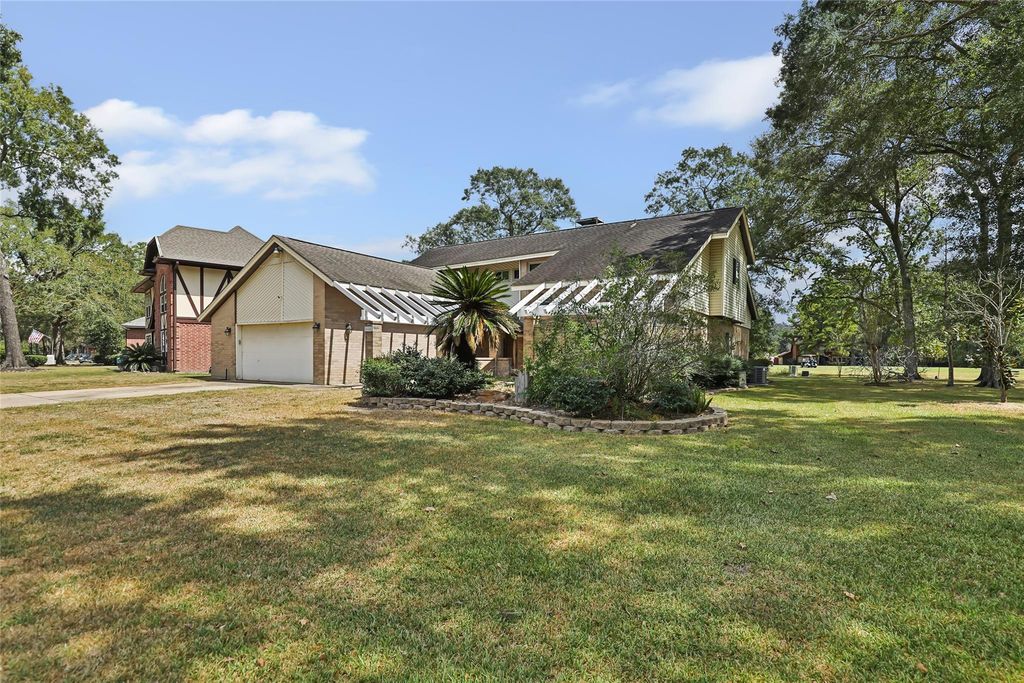 16142 Sea Palms Drive, Crosby, TX 77532