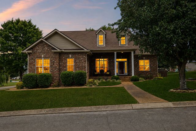 3991 Kristen St, Spring Hill, TN 37174