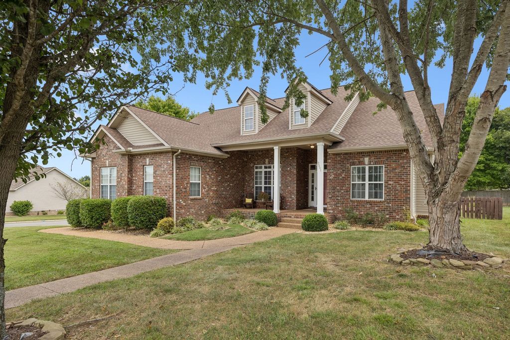 3991 Kristen St, Spring Hill, TN 37174