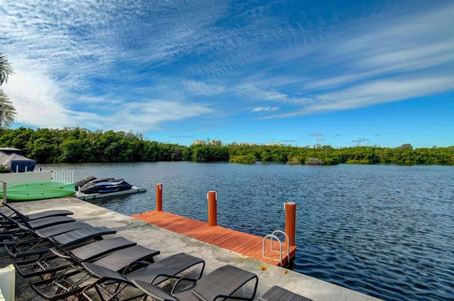 6520 N Ocean Boulevard 24, Ocean Ridge, FL 33435
