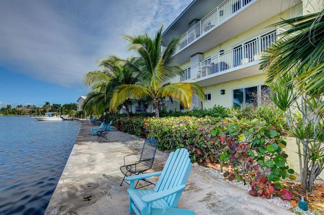 6520 N Ocean Boulevard 24, Ocean Ridge, FL 33435