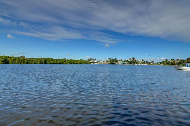 6520 N Ocean Boulevard 24, Ocean Ridge, FL 33435
