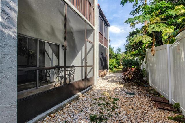 3275 BENEVA ROAD 104, Sarasota, FL 34232