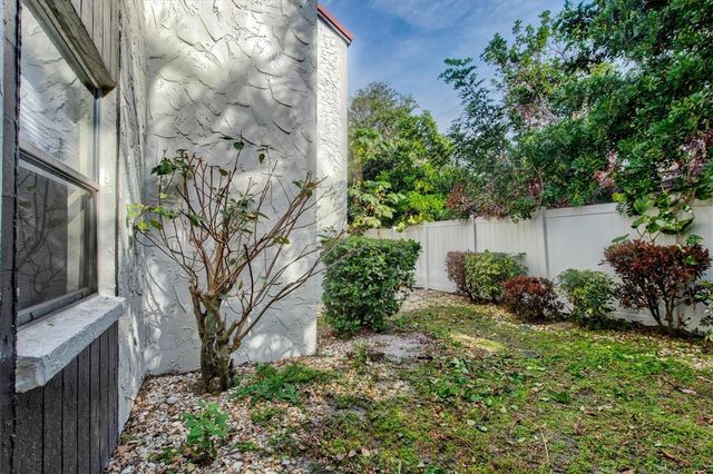 3275 BENEVA ROAD 104, Sarasota, FL 34232