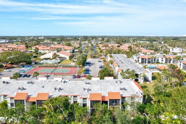 3275 BENEVA ROAD 104, Sarasota, FL 34232