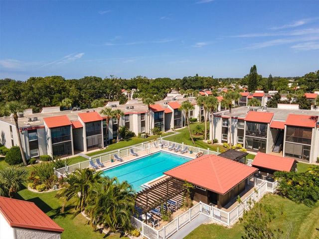 3275 BENEVA ROAD 104, Sarasota, FL 34232