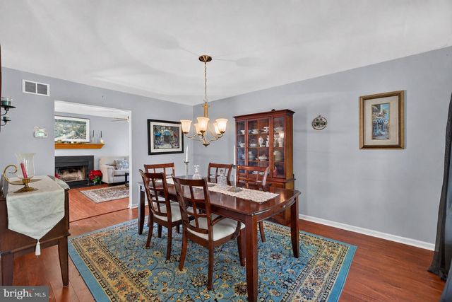 114 LAURA LN, Royersford, PA 19468