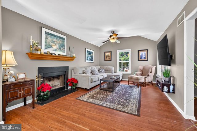 114 LAURA LN, Royersford, PA 19468