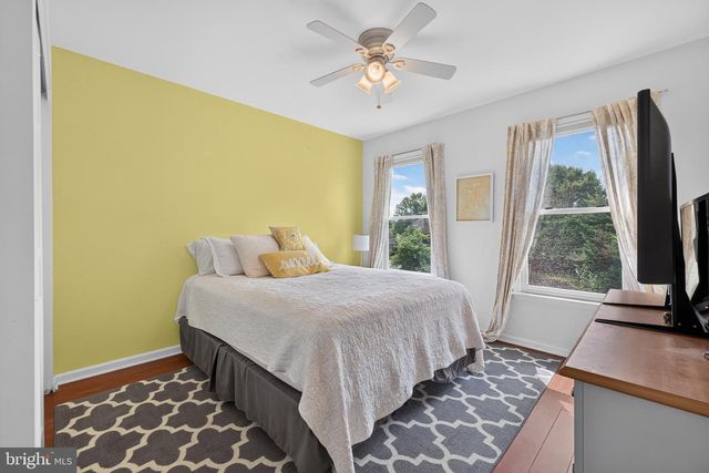 114 LAURA LN, Royersford, PA 19468
