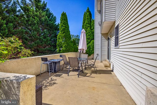 114 LAURA LN, Royersford, PA 19468