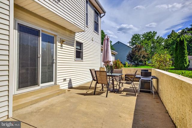 114 LAURA LN, Royersford, PA 19468