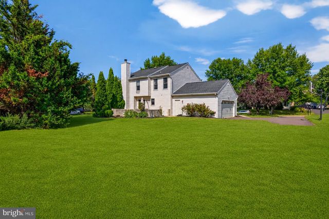 114 LAURA LN, Royersford, PA 19468