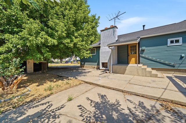 579 E GENTILE, Layton, UT 84041
