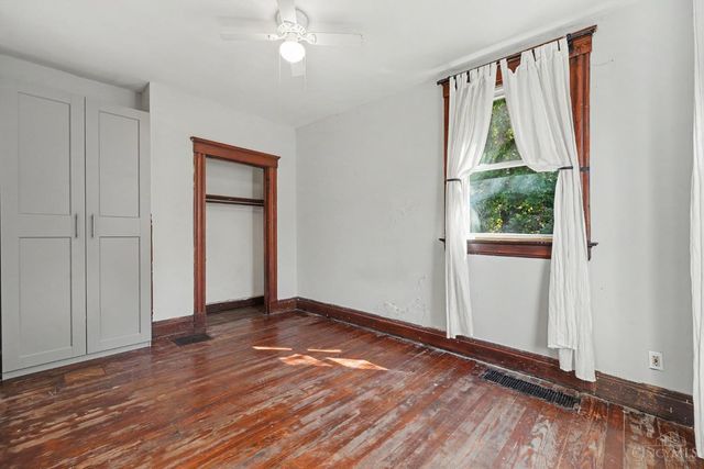 2200 W Clifton Avenue, Cincinnati, OH 45219