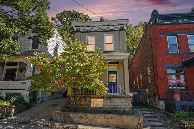2200 W Clifton Avenue, Cincinnati, OH 45219