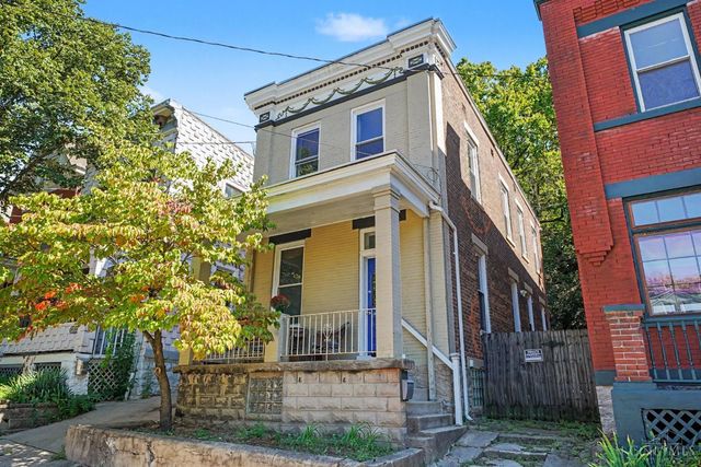 2200 W Clifton Avenue, Cincinnati, OH 45219