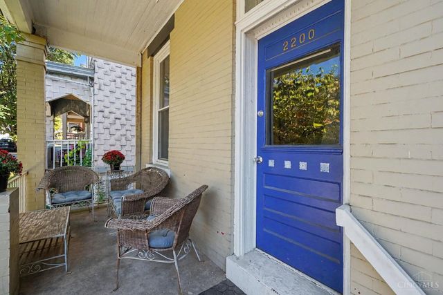 2200 W Clifton Avenue, Cincinnati, OH 45219