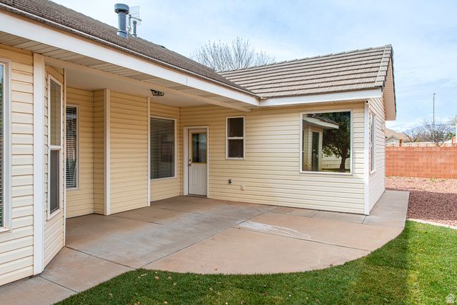 3746 MITCHELL DR, Santa Clara, UT 84765