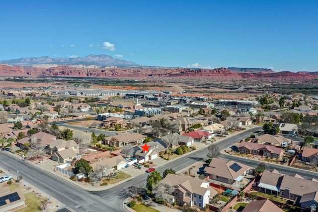 3746 MITCHELL DR, Santa Clara, UT 84765