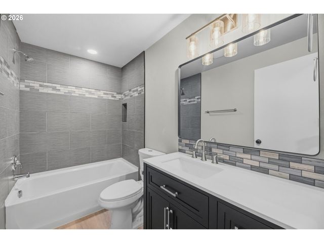 618 BALLAD Way, Forest Grove, OR 97116