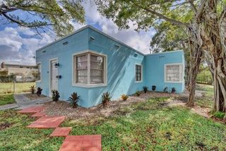 3000 Broadway 3, West Palm Beach, FL 33407