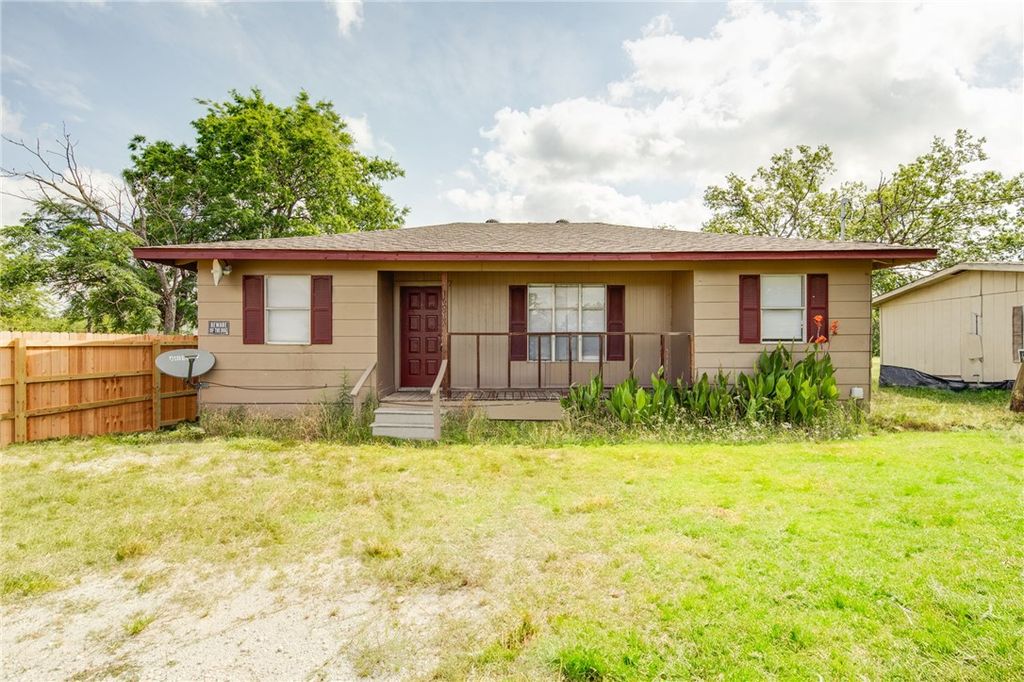 16077 State Highway 36 S, Somerville, TX 77879 — exterior