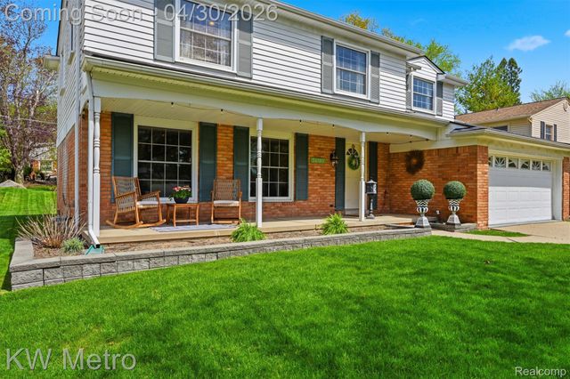 34180 Schulte Drive, Farmington, MI 48335
