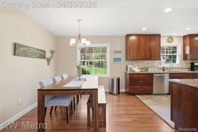 34180 Schulte Drive, Farmington, MI 48335